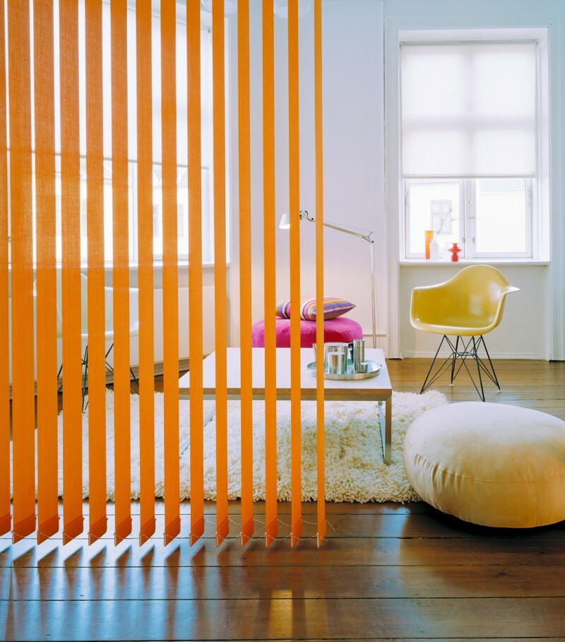 Orange blinds as a decorative partition