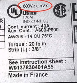 Przykład tabliczki informacyjnej wewnątrz obudowy rozrusznika