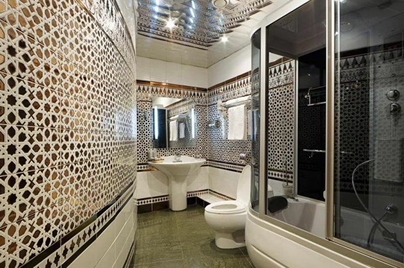 kombinovaná koupelna se sprchovým koutem