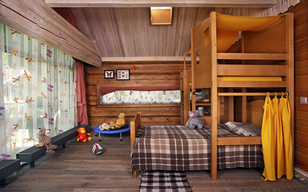 nápady interiéru dětského pokoje v dřevěném domě