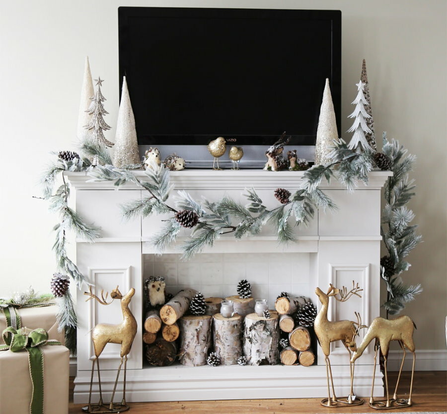 Fireplace decor for meeting the new year