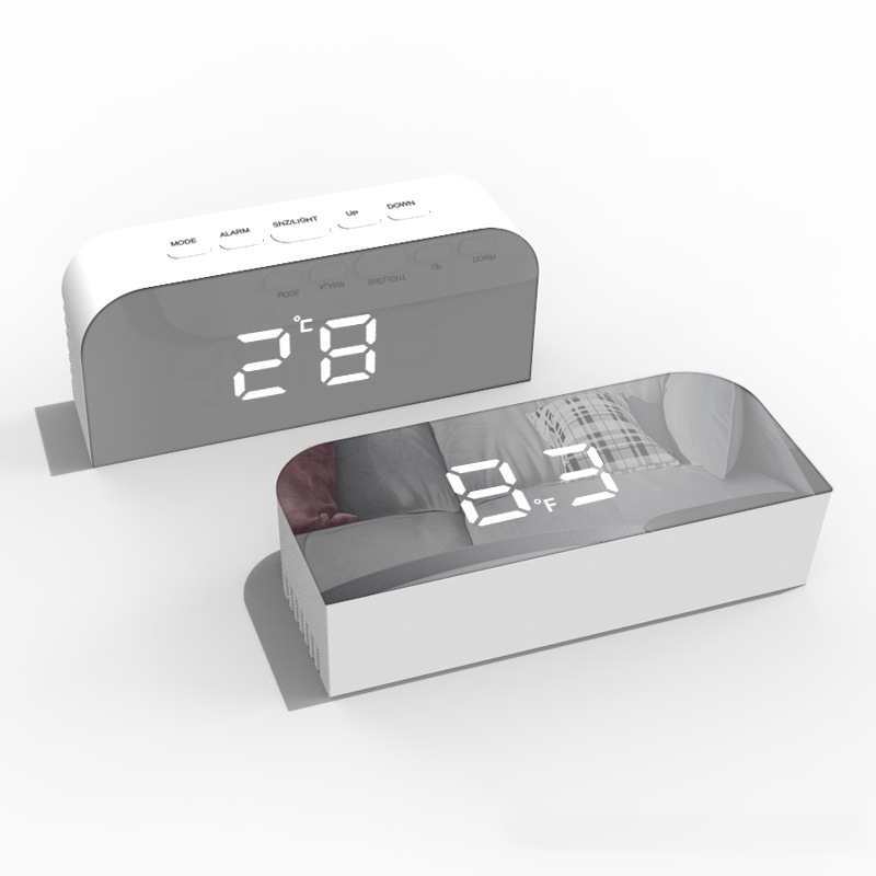 Digital väckarklocka LED -klocka Spegelfällbart bord Klocka Elektronisk tid Datum Temperatur Display Interiörartiklar Batteri / USB