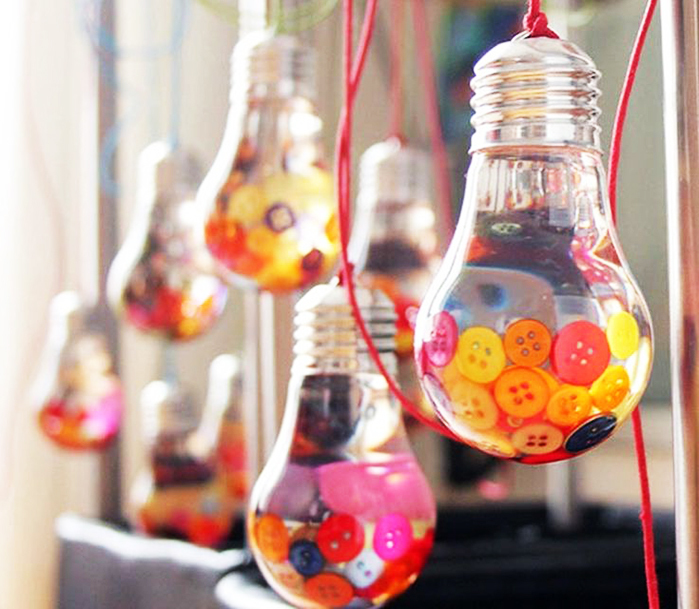 5 awesome ideas for reusing a burnt out light bulb