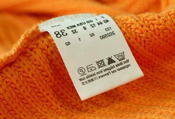 Icons on clothes for washing - decoding of labels and recommendation