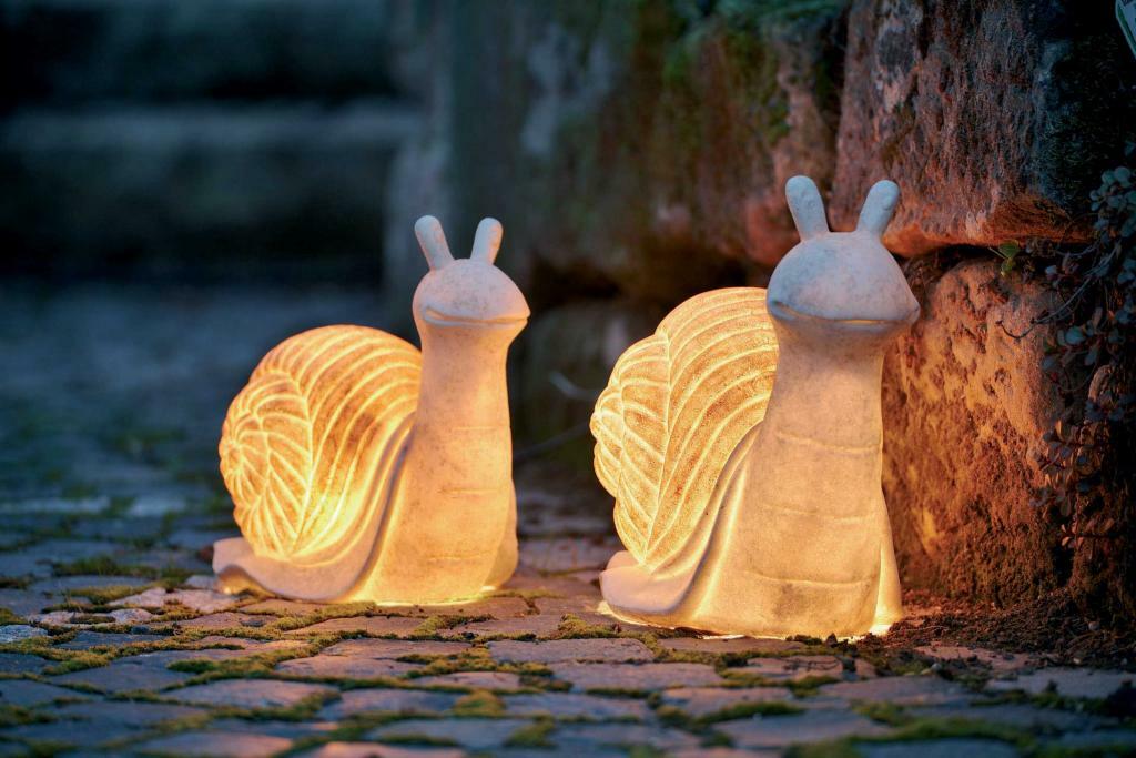 esculturas de jardim iluminadas