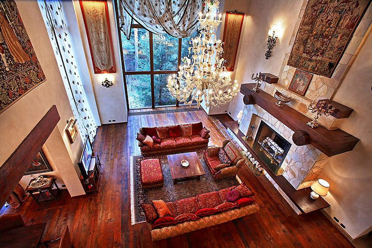 Unikalne klasyki pałacowe w apartamentach i rezydencjach Alsou i Yany Abramov