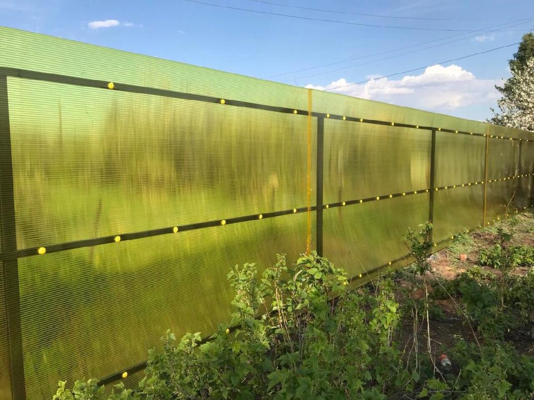 recinzione policarbonato foto di progettazione