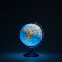 Political globe with illumination, 250 mm (on batteries)