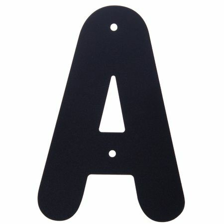 Písmeno " A" Larvij veľkej čiernej farby