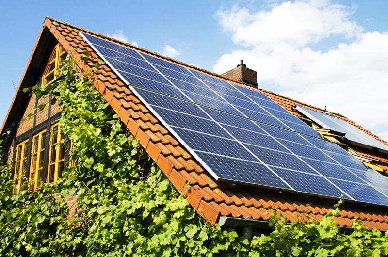Why solar panels are not a savings, but a trap for simpletons