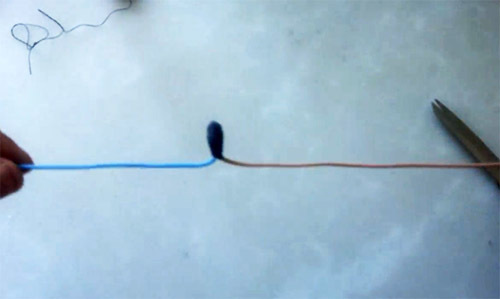 Samo kakovostna izolacija ali Kako zanesljivo izolirati žico brez električnega traku s plastičnim vtičem