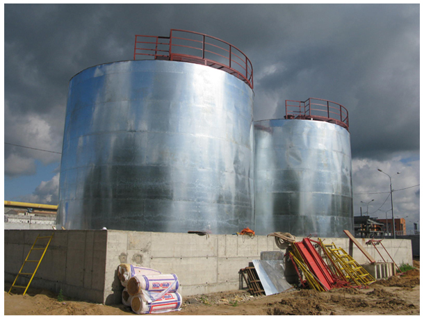Hot water storage tanks