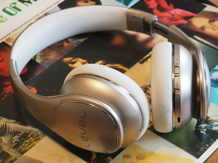 אוזניות על האוזן מדגם " Samsung Level On Pro"