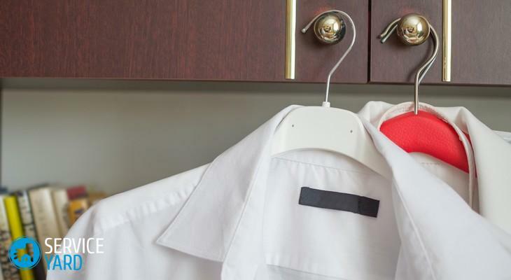 Hoe maak je een witte blouse wit als het grijs is?