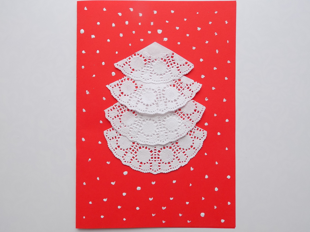 How to make a card with a herringbone pattern of openwork napkins?