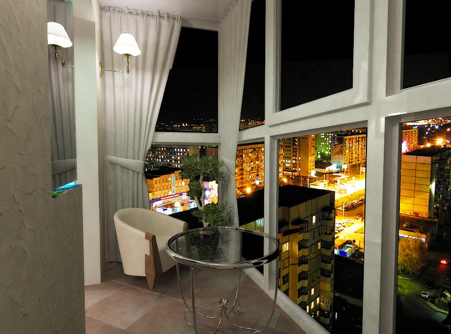 Grezns skats uz nakts pilsētu no panorāmas balkona