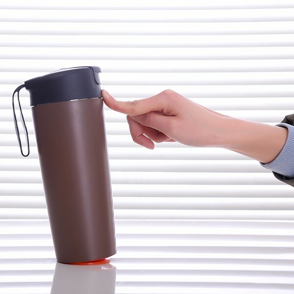 ML Creative Vacuum Isolation Cup Med Magic Suction Cup PUSH No Pour Rustfrit stål vandflaske