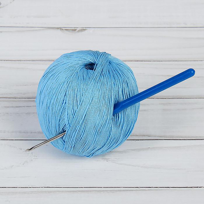 Agulha de crochê, de metal, com alça de plástico, d = 3 mm, 12,5 cm, azul