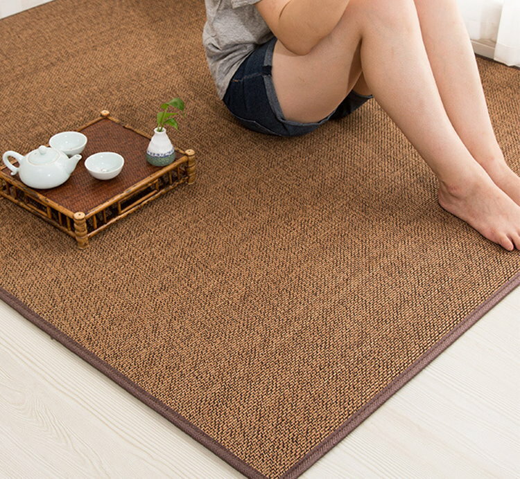 Bamboo rug on the floor of the girl's room