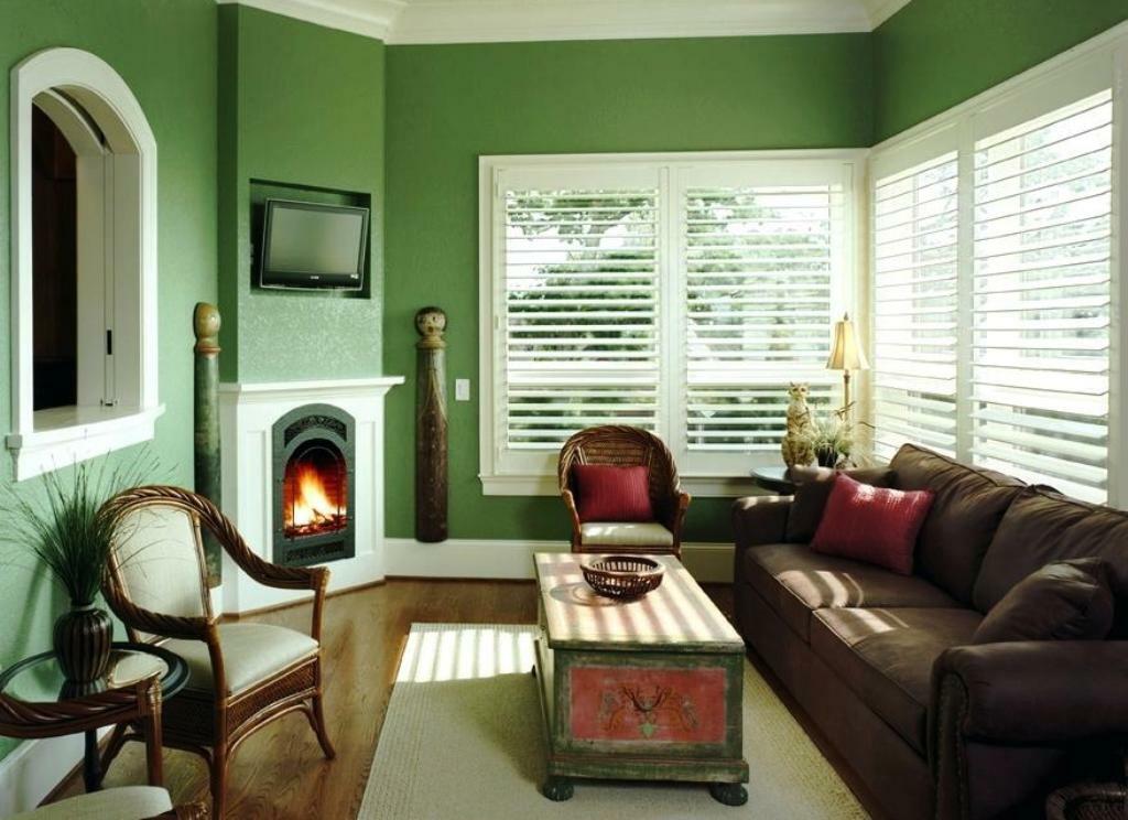 steny obývačky v zelených tónoch