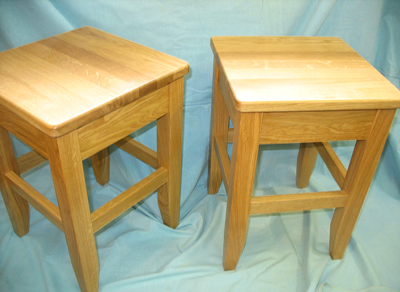 The classic version of the stool, which any schoolchild could previously assemble at a labor lesson