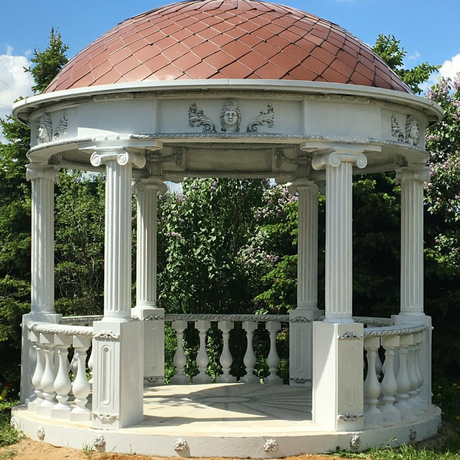 Rotunda pavilon görög stílusú dekorációval