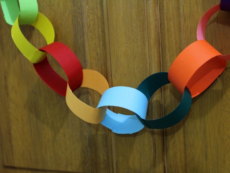 What to make out of plain paper when there is nothing to do: 7 interesting ideas