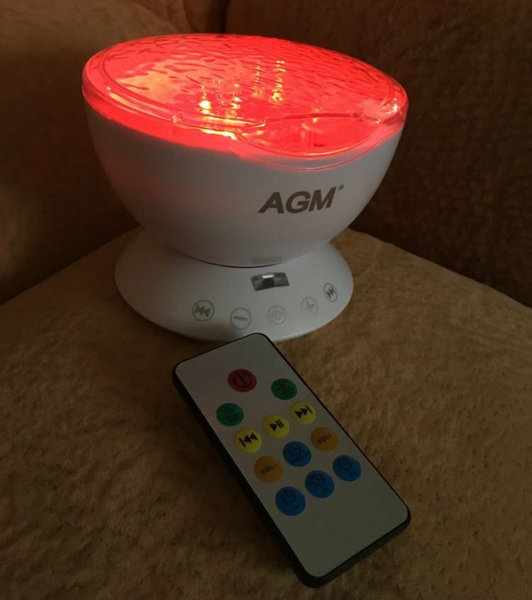 Children's night light with remote control