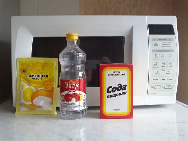 Sodavand, eddike og citronsyre er de første hjælpere for en husmor, der elsker renlighed