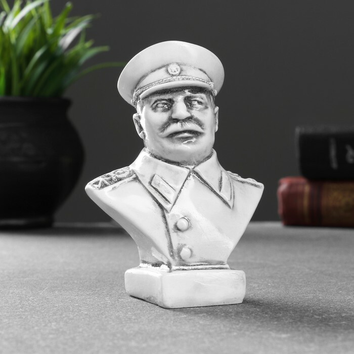 Byst av Stalin, grå 10x7,2x5